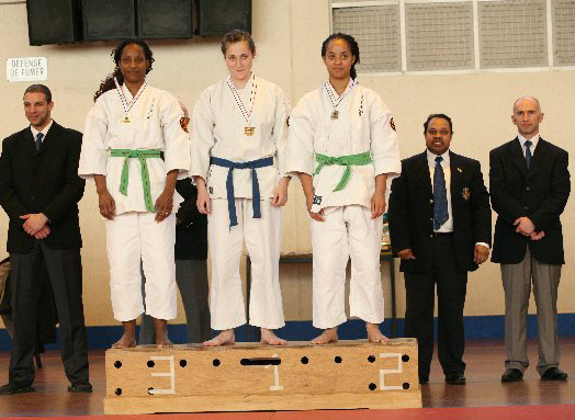 Laura 1er goshin shobu 2007 (78K)
